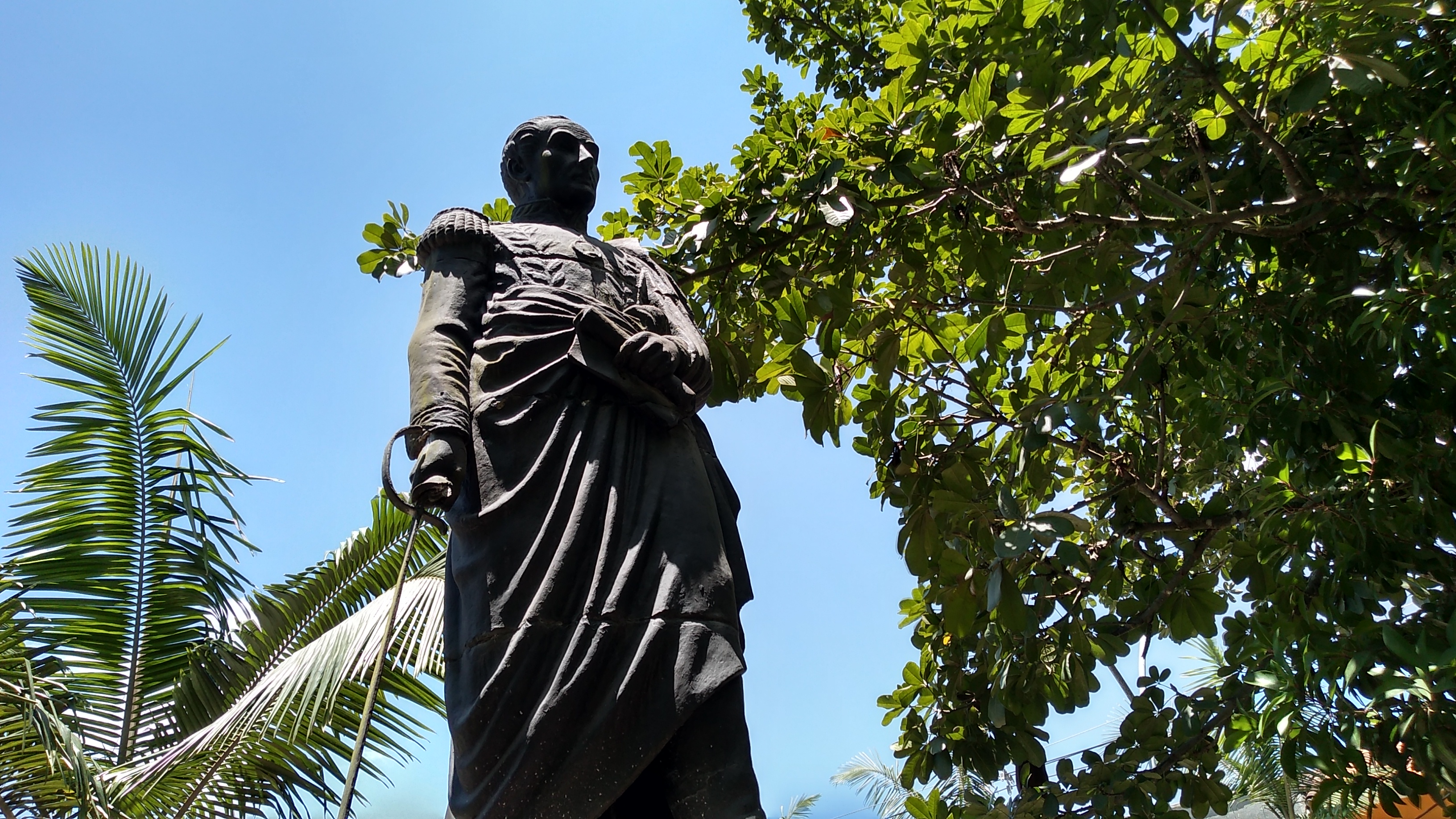 Estatua Simón Bolívar.jpg